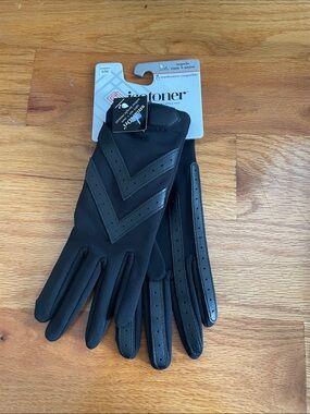 isotoner Black Women's Touchscreen Gloves with Chevron Detail